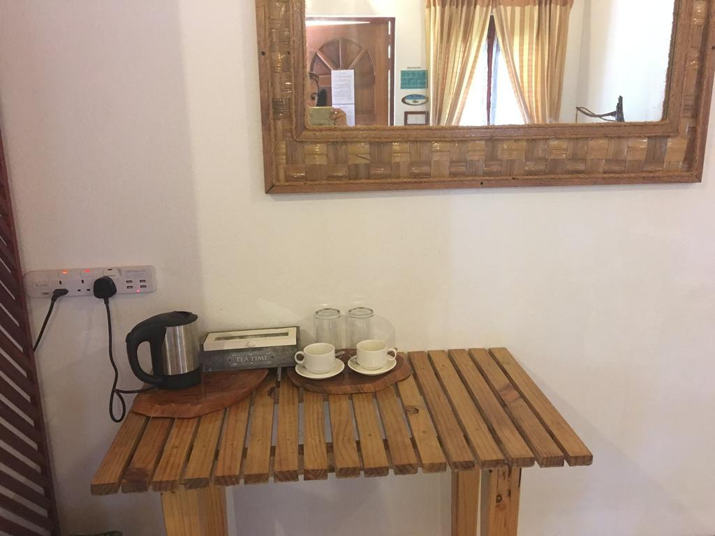 Hudhu Raakani Lodge Maldives Thinadhoo Kültér fotó